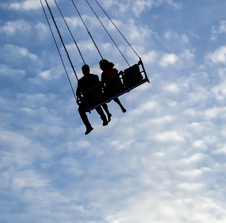 Staying Spiritually Centered While Dating in the Modern Age - Fhemistry article featured image