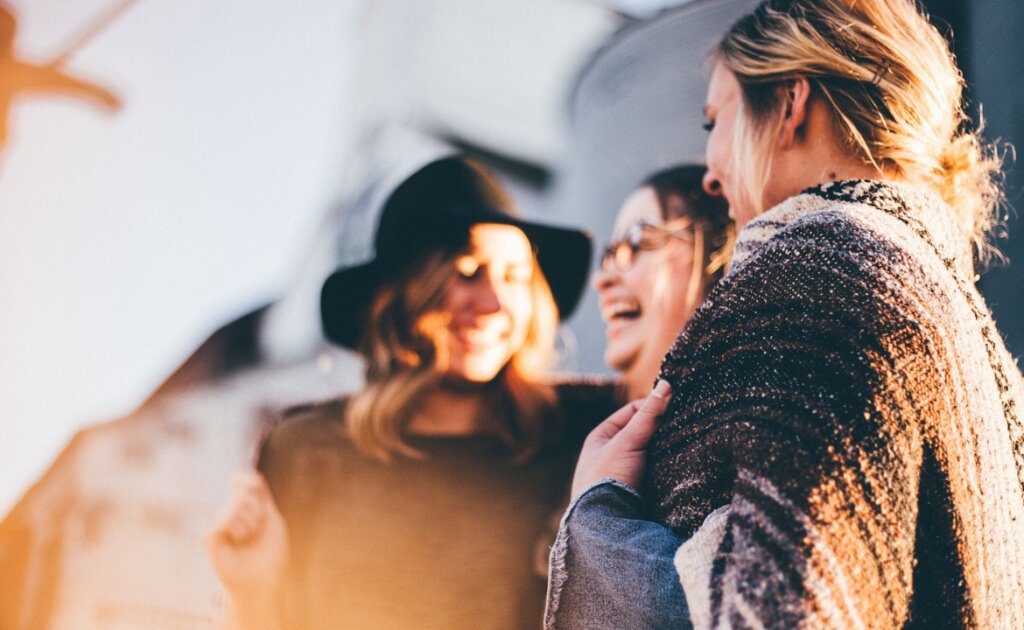 New Town, New Friends, Now What? - Femme Coach article featured image