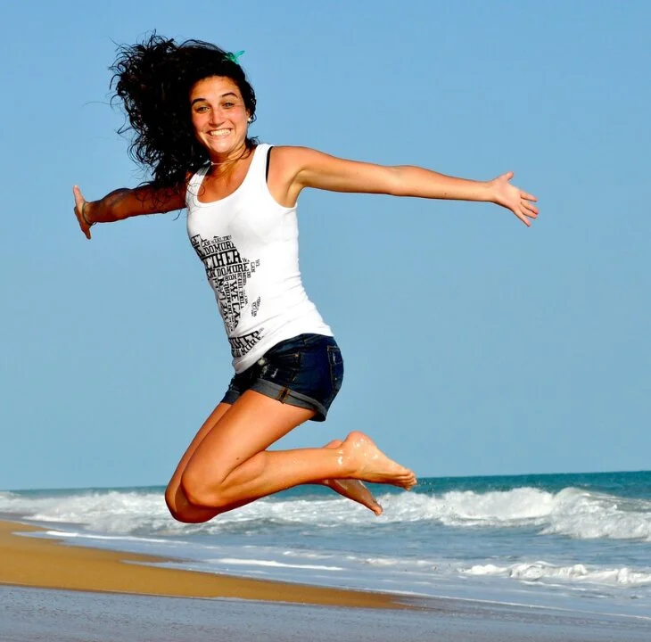 How to Manifest What You Want in Life and Love - Fhemistry article featured image