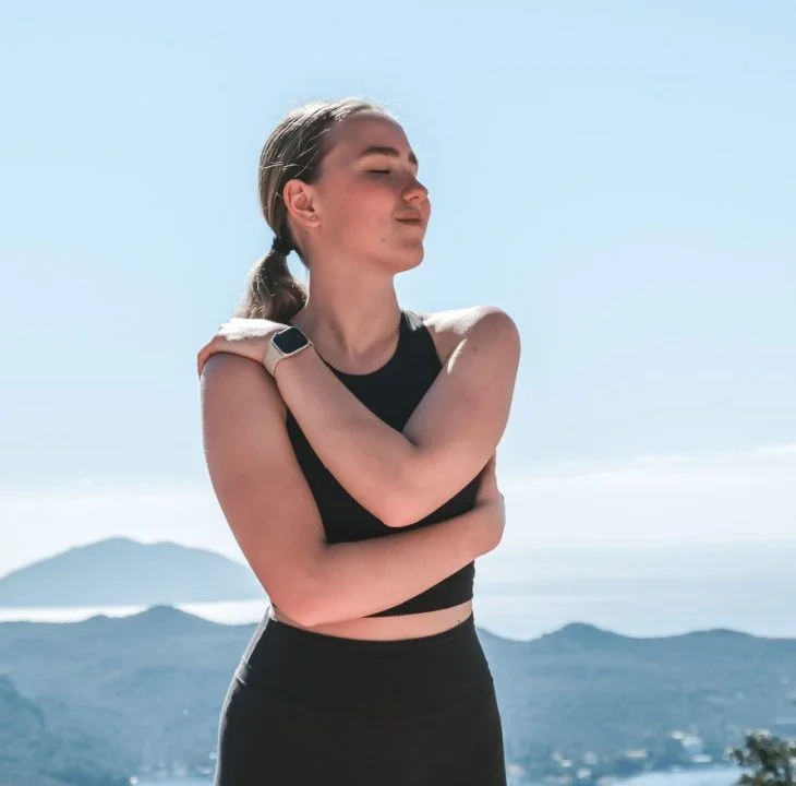 4 Supportive Tools to Boost Your Self-Worth - Fhemistry article featured image