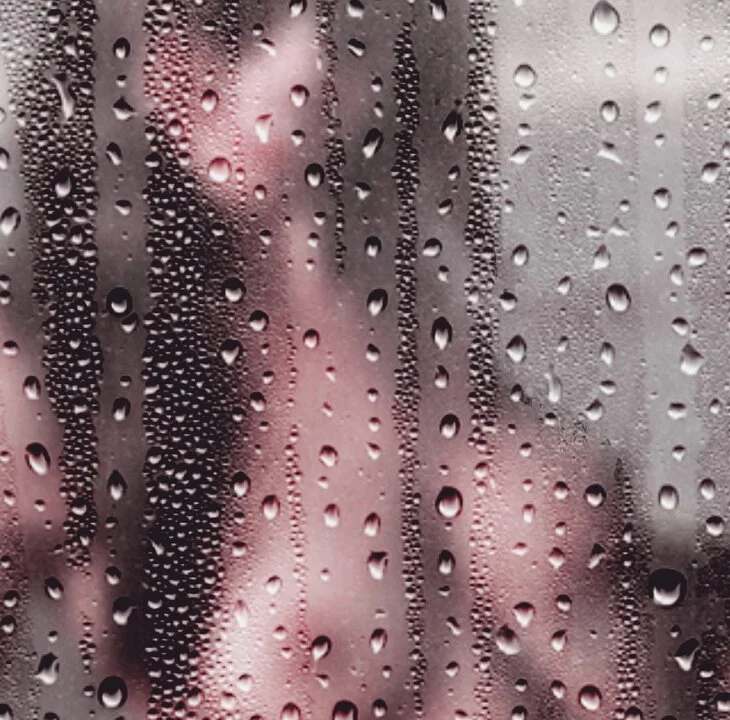 Five Ways to Become a More Sensual, Seductive and Confident Woman - Fhemistry article featured image