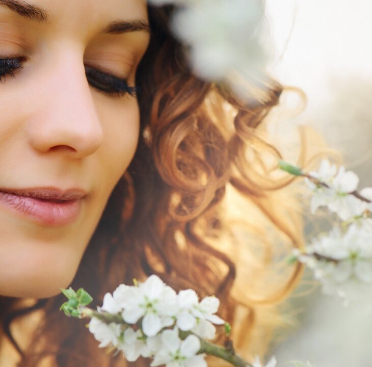 How Do I Know If He’s the Right Guy for Me? - Femme Coach article featured image