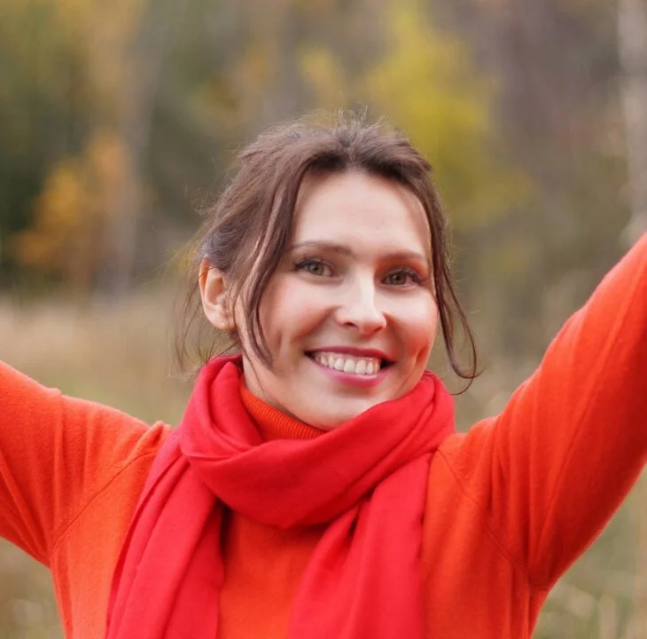 How to Be a More Positive Person - Fhemistry article featured image