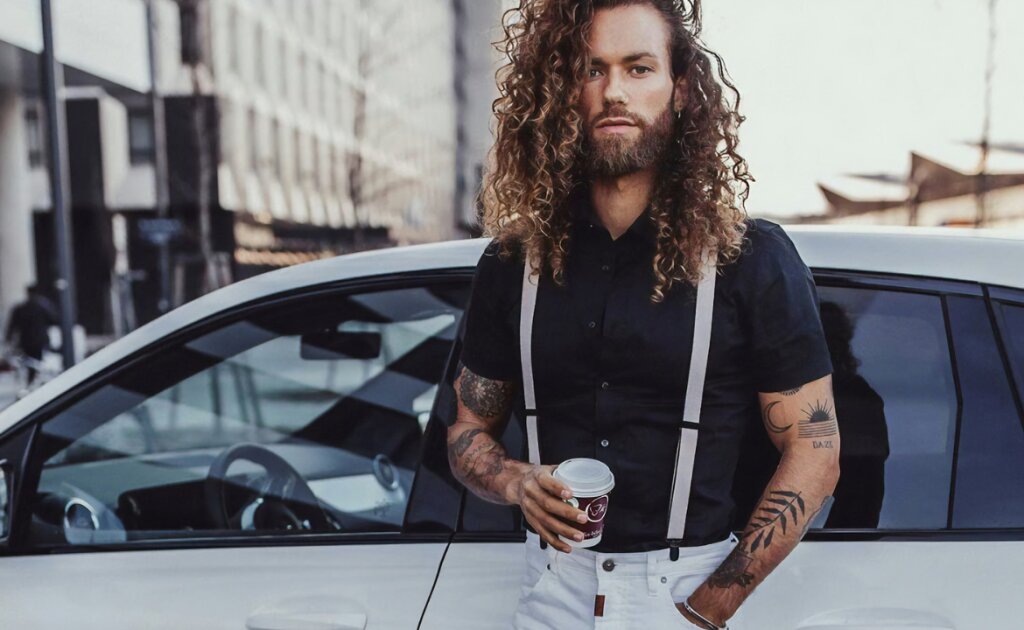 How to Increase Your Chances of Meeting the Right Guy - Femme Coach article featured image